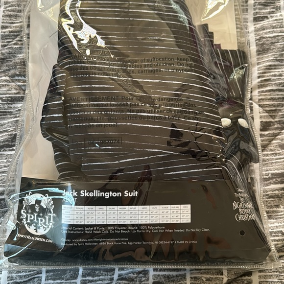 Jack Skellington Suit - Picture 3 of 4